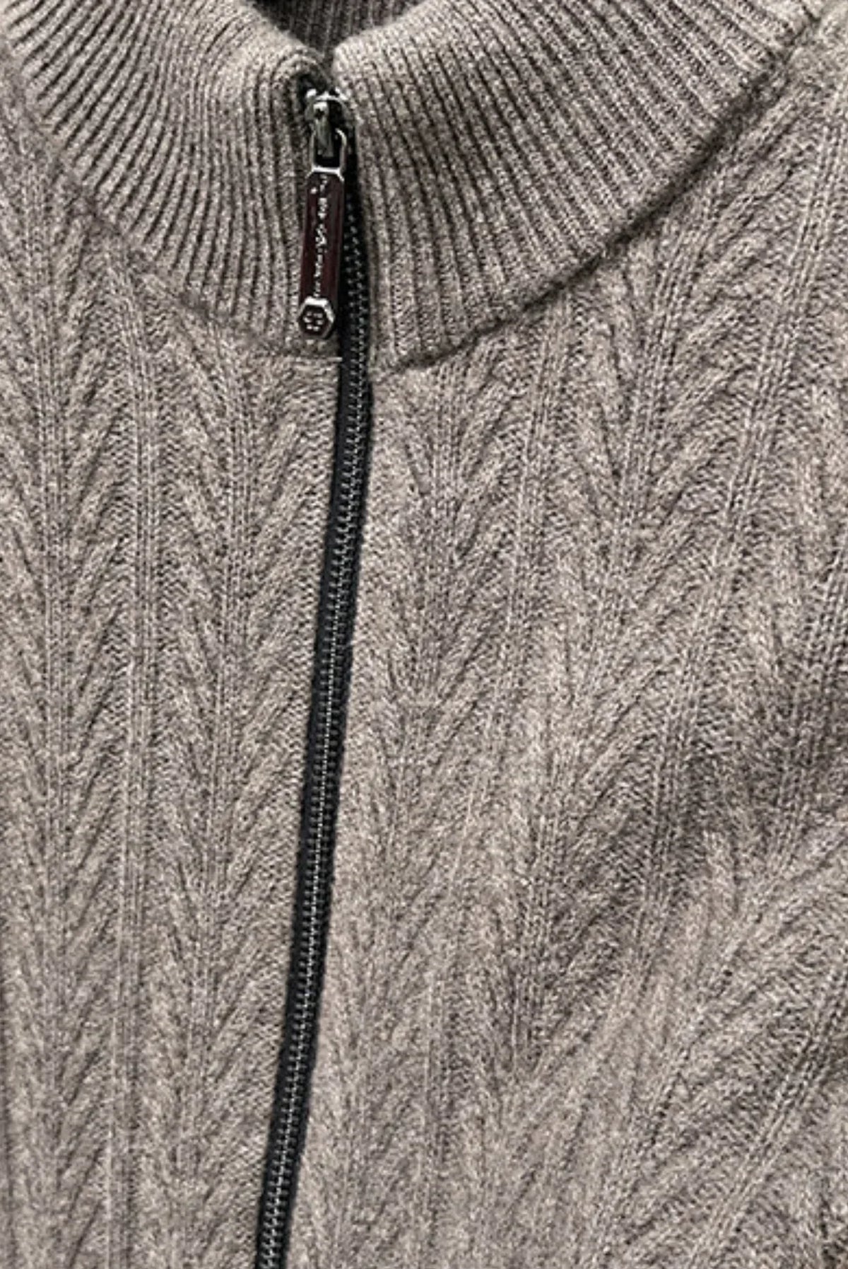Noah - Premium Vest