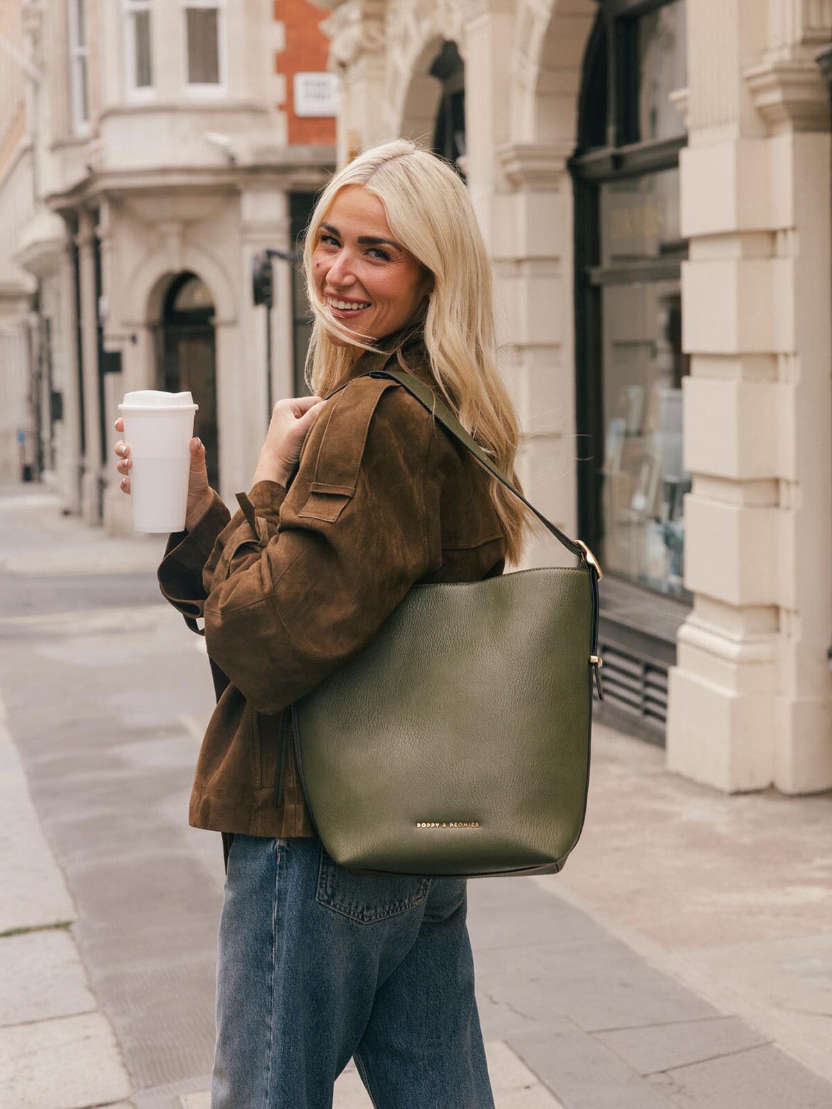 The Bucket Bag Olive