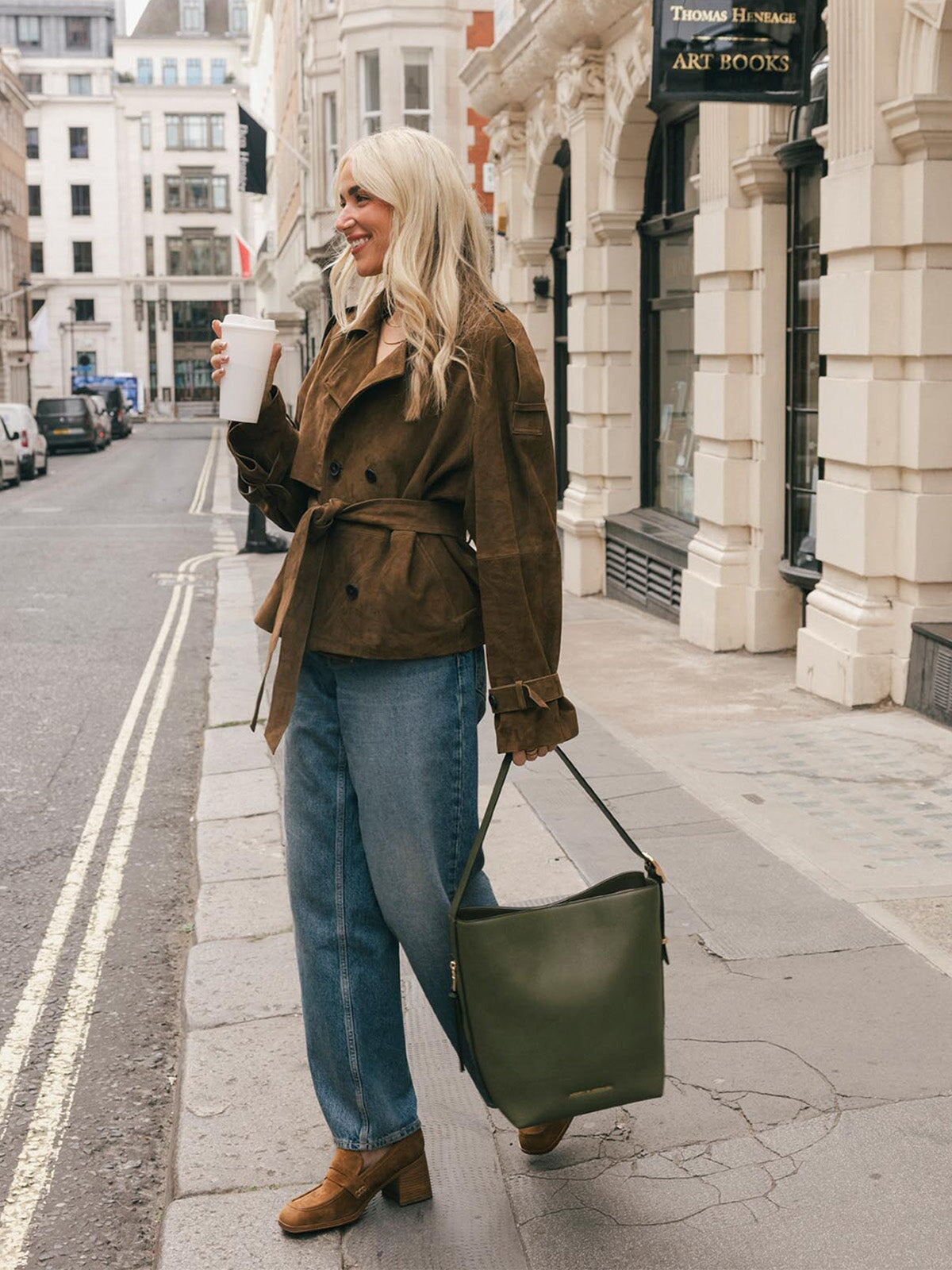 The Bucket Bag Olive