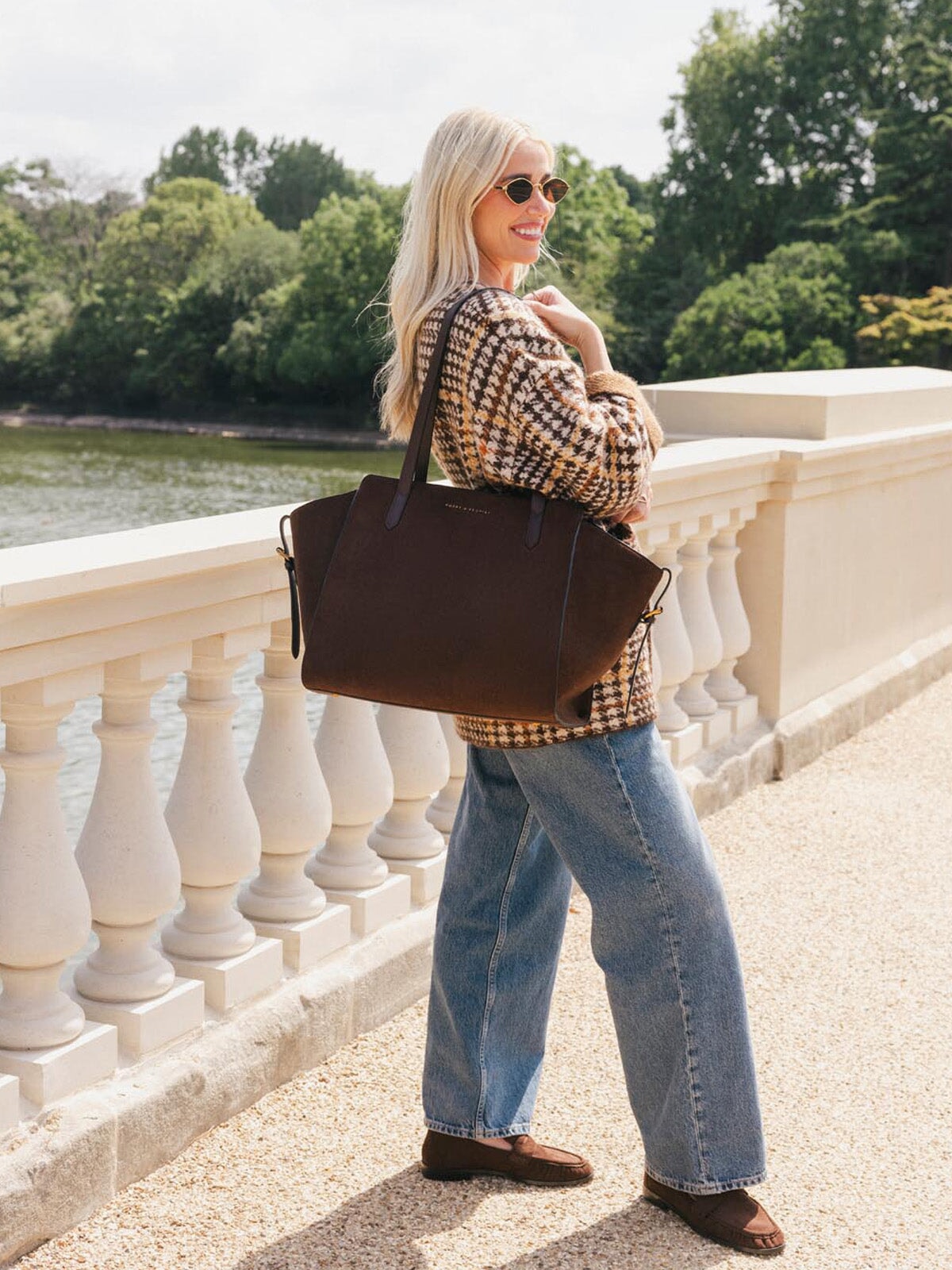 Avenue Tote Espresso Suede