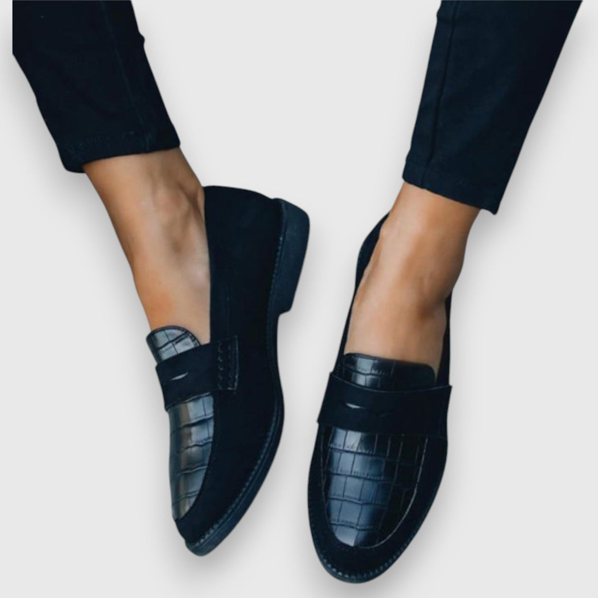 Sara™ | Elegant Moccasin