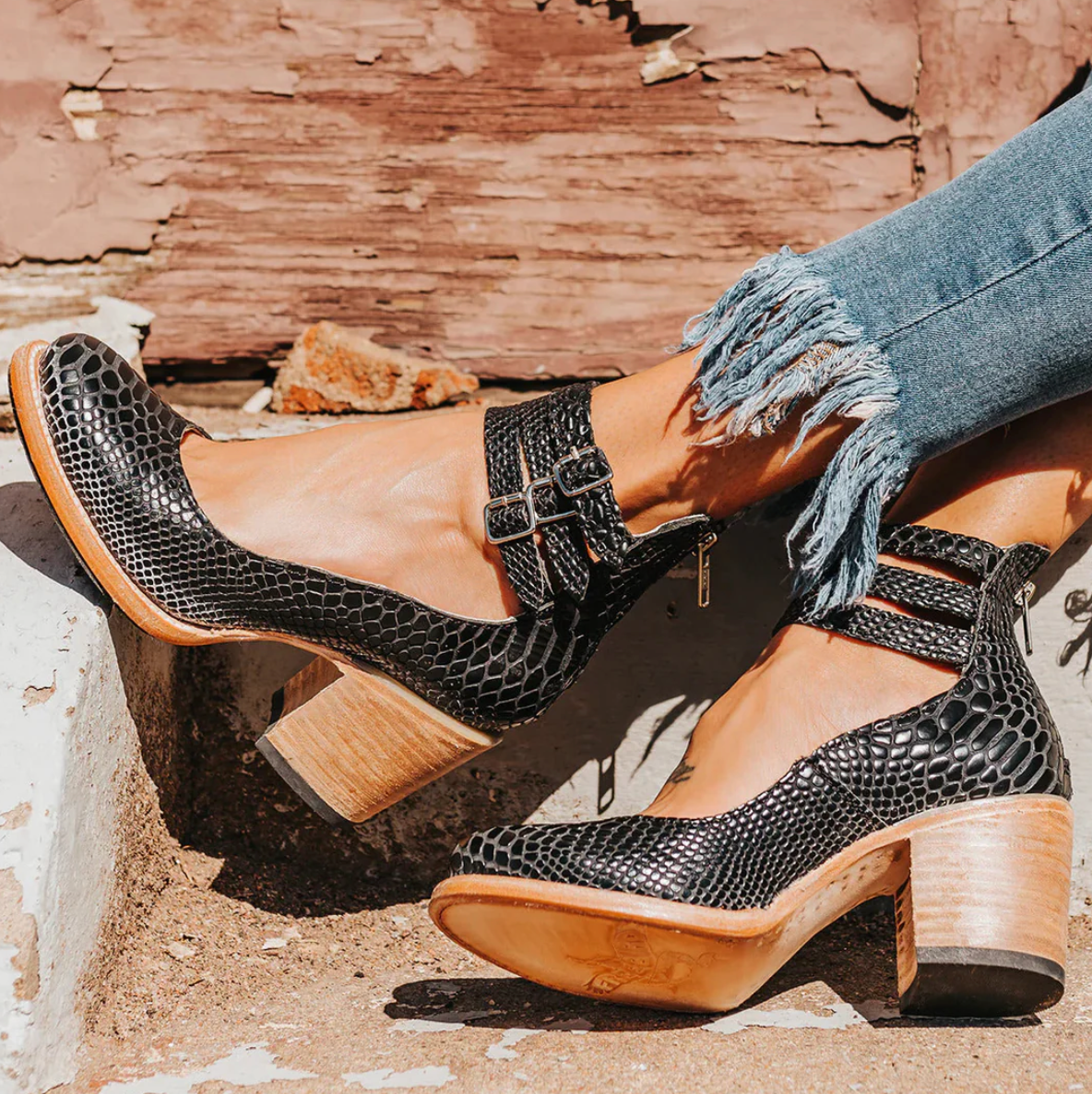 Zoey - Vintage Elegance Leather Heels