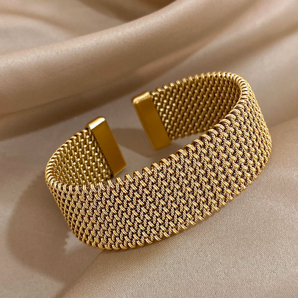 Solène Mesh Cuff Bracelet