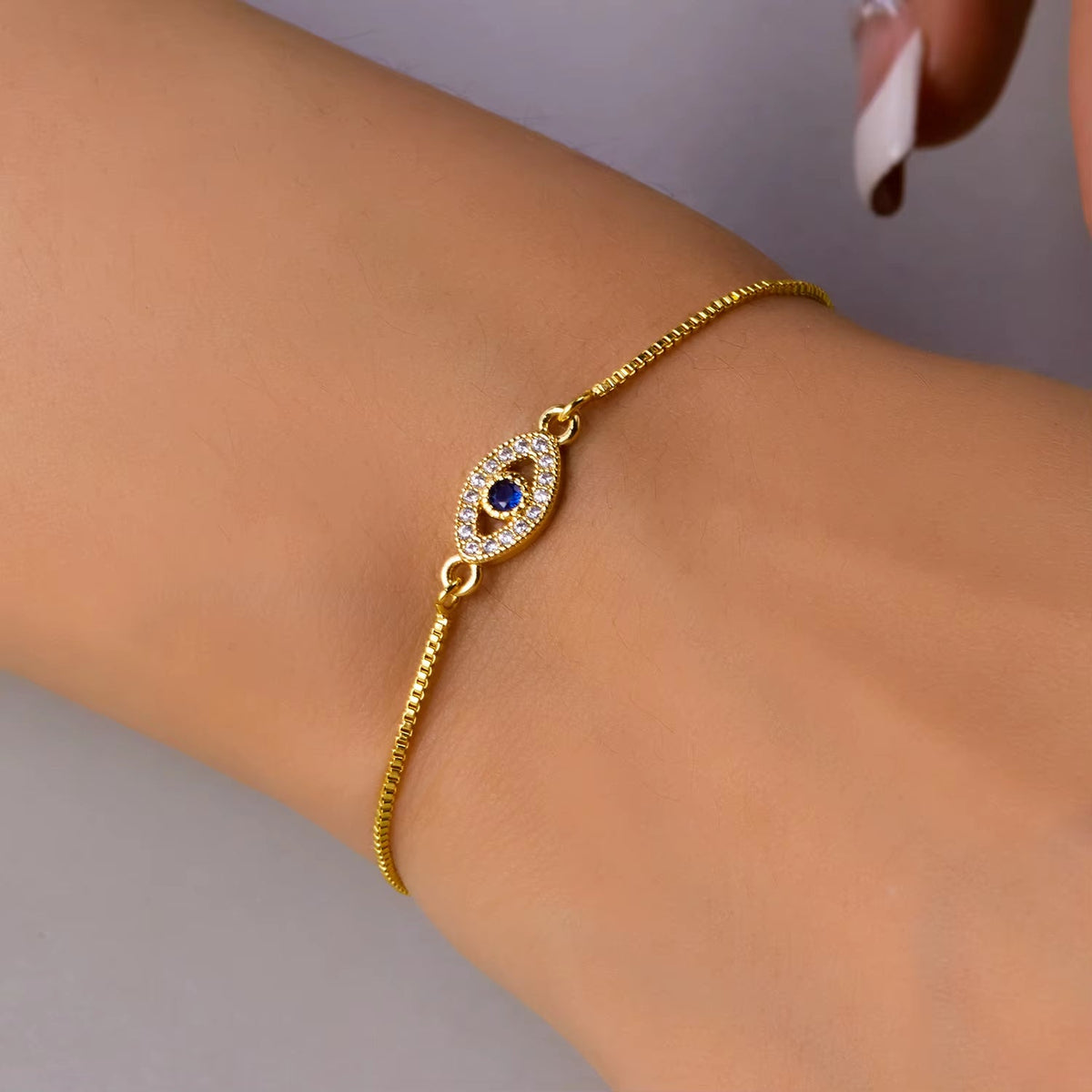 Ethereal Eye Zircon Bracelet
